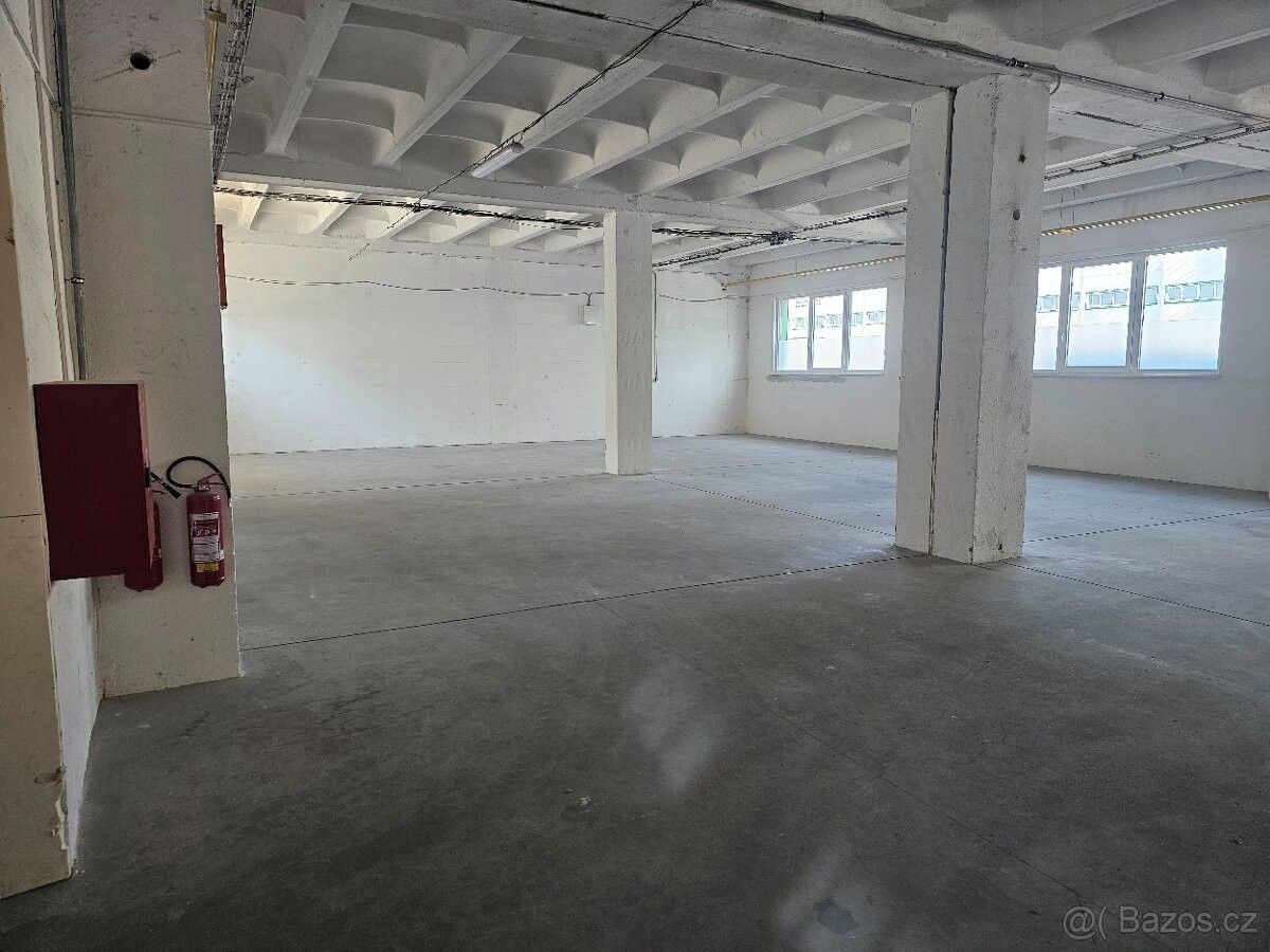 Sklady, Brno, 620 00