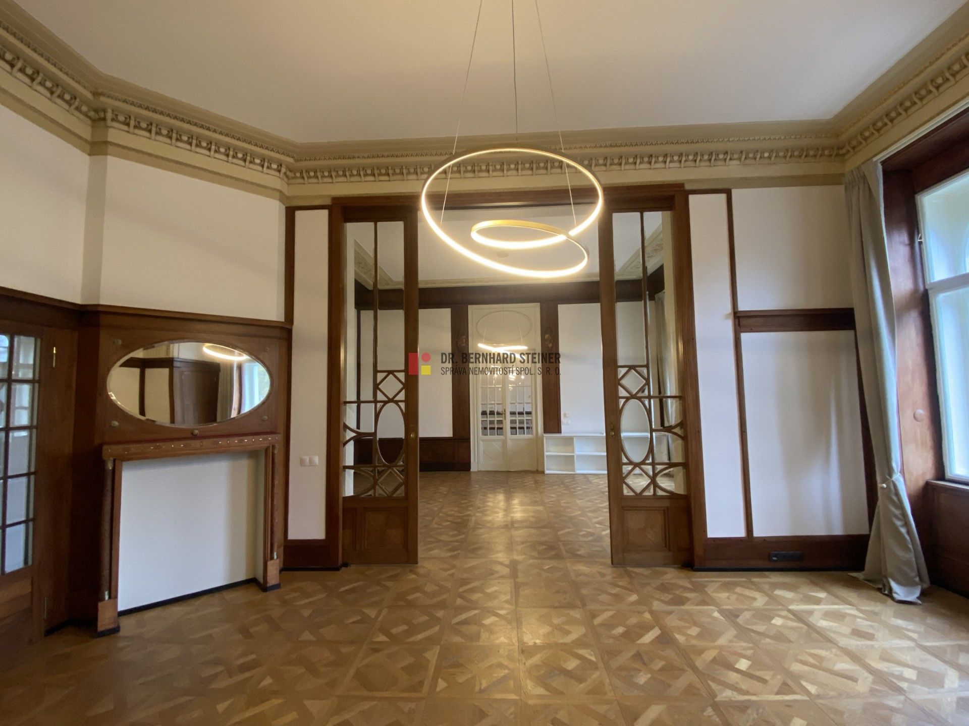 3+kk, Bolzanova, Praha, 133 m²