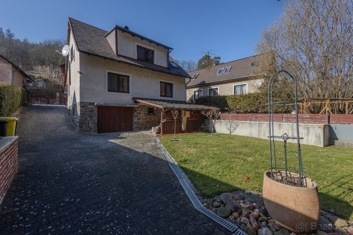 Prodej rodinný dům - Týnec nad Sázavou, 257 41