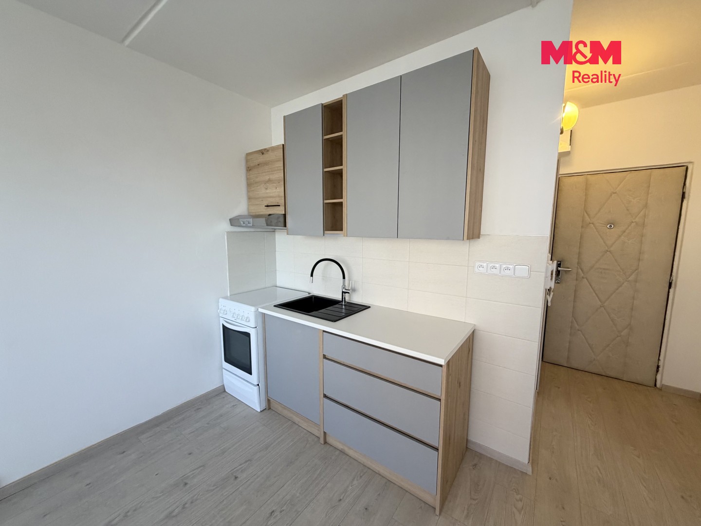 Pronájem byt 2+kk - Jaroslava Vrchlického, Žatec, 35 m² - 2