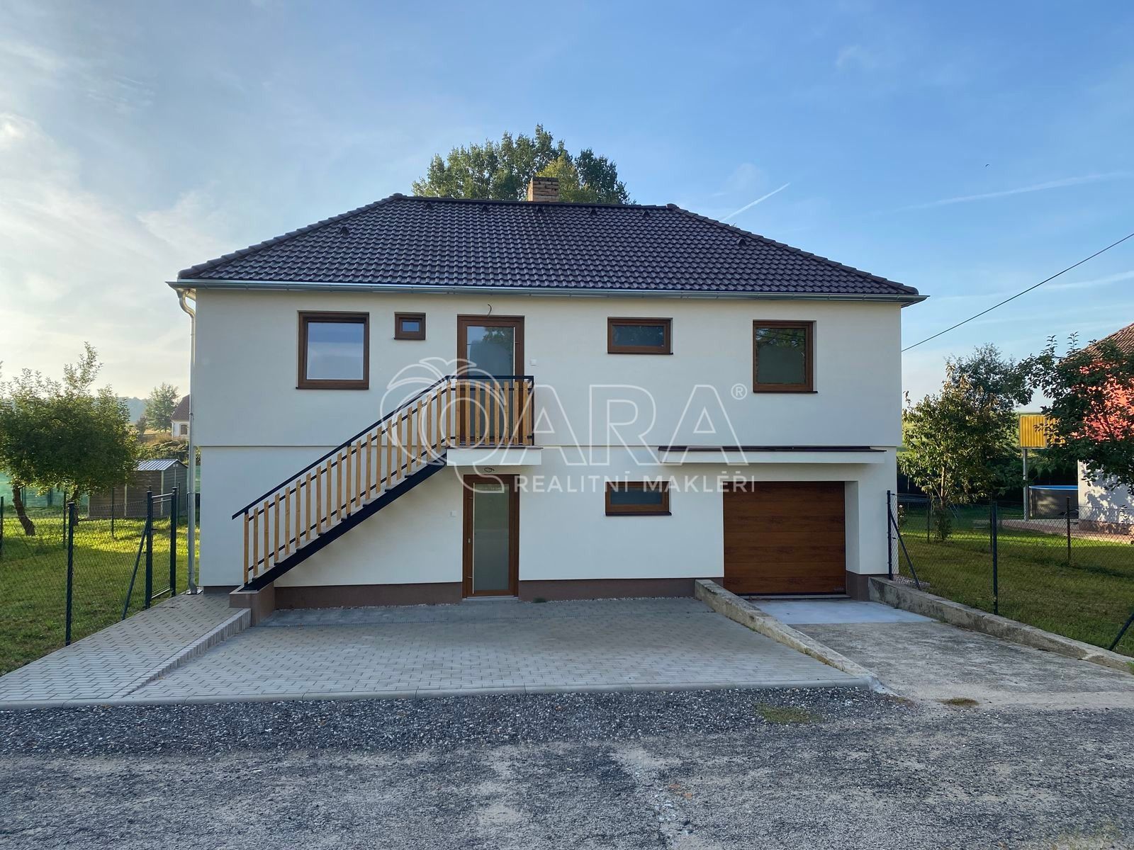 Prodej rodinný dům - Hůrky, Lišov, 190 m²