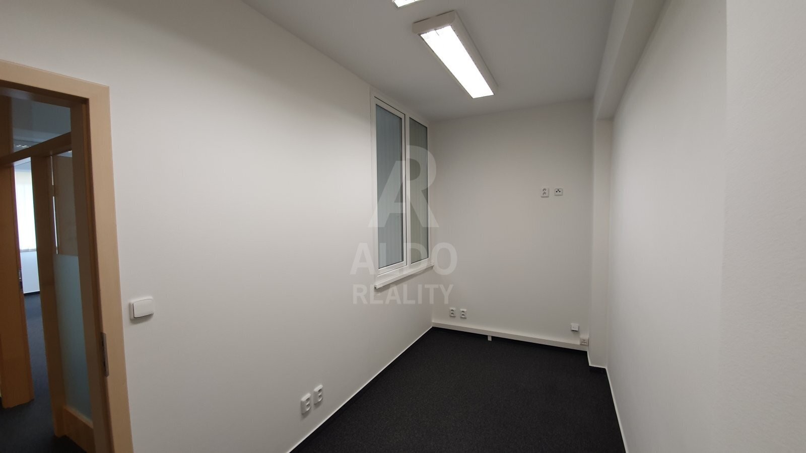 Pronájem kancelář - Husova tř. 1436, České Budějovice 2, 89 m² - 5