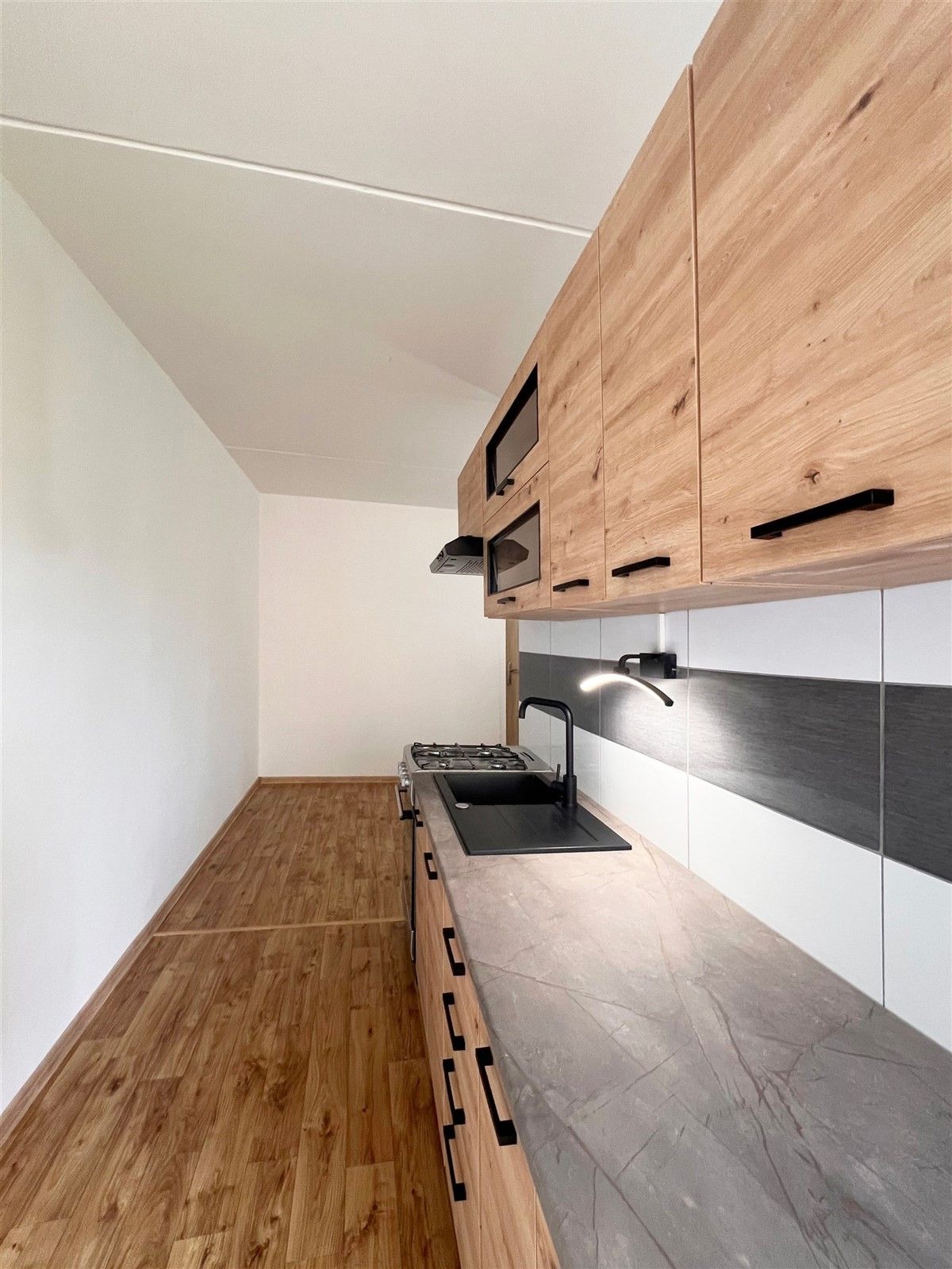 Pronájem byt 2+1 - Borová 5161, Chomutov, 60 m² - 2