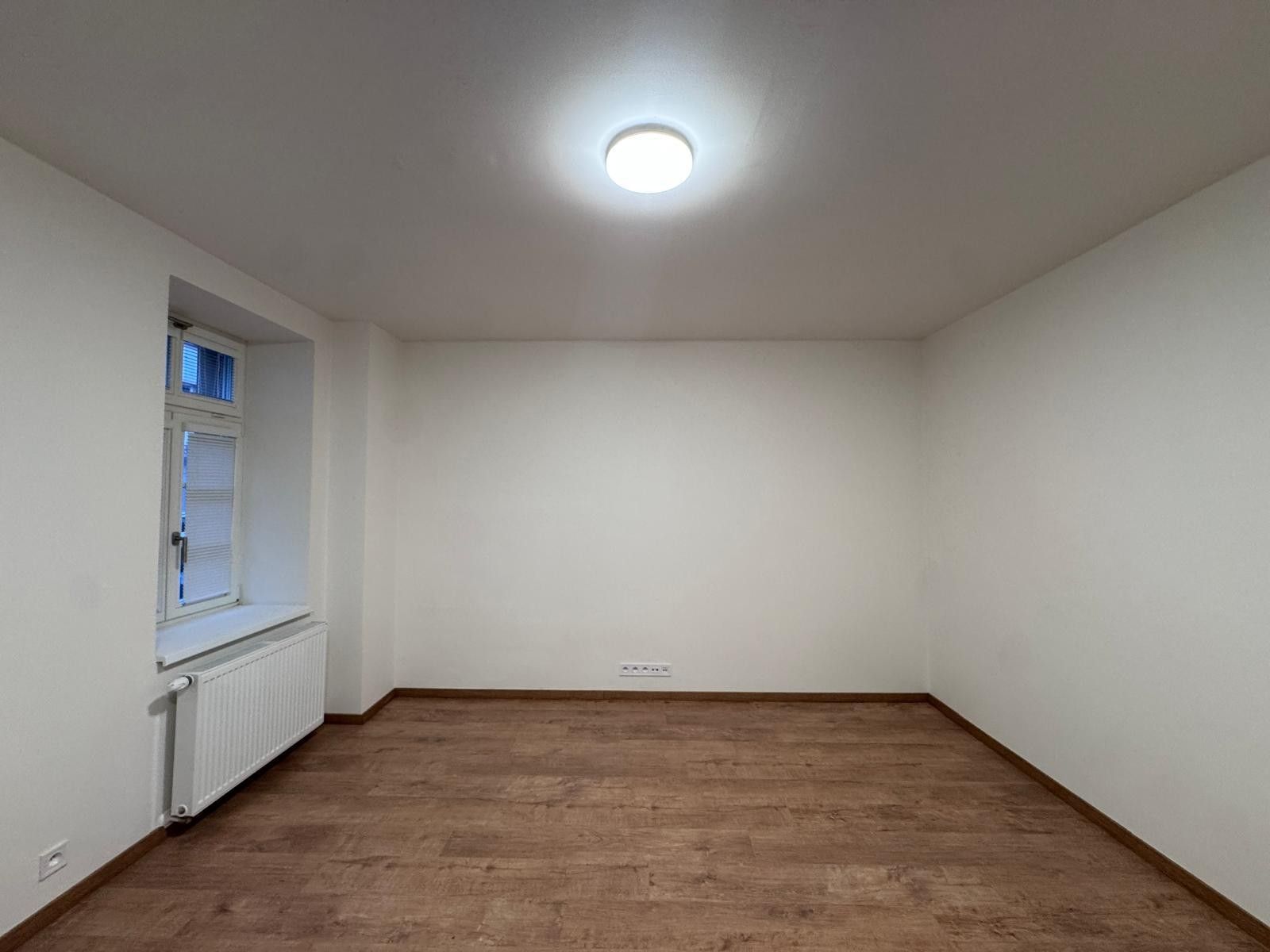 Pronájem byt 2+kk - Na Petynce, Praha, 48 m²