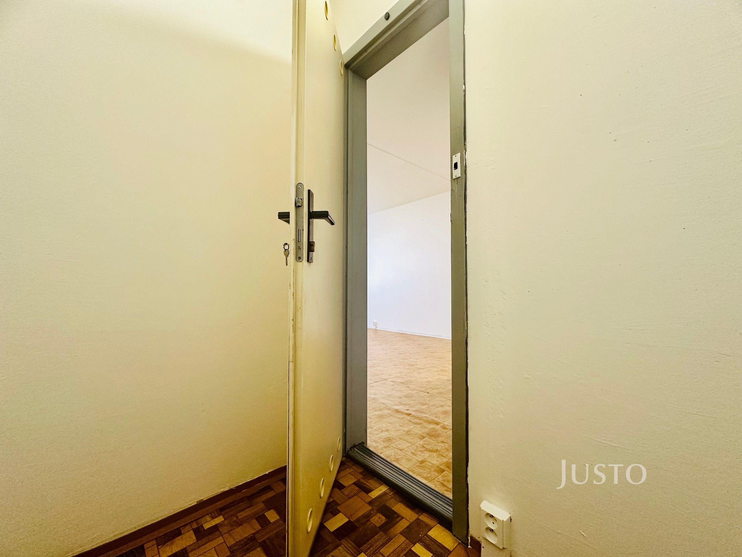 Byt 1+kk · 29 m² · Jordana Jovkova 3262, Praha Modřany - 4