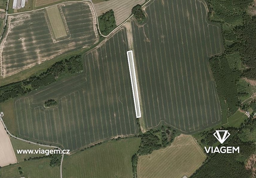 Zemědělský pozemek, 1 661 m²