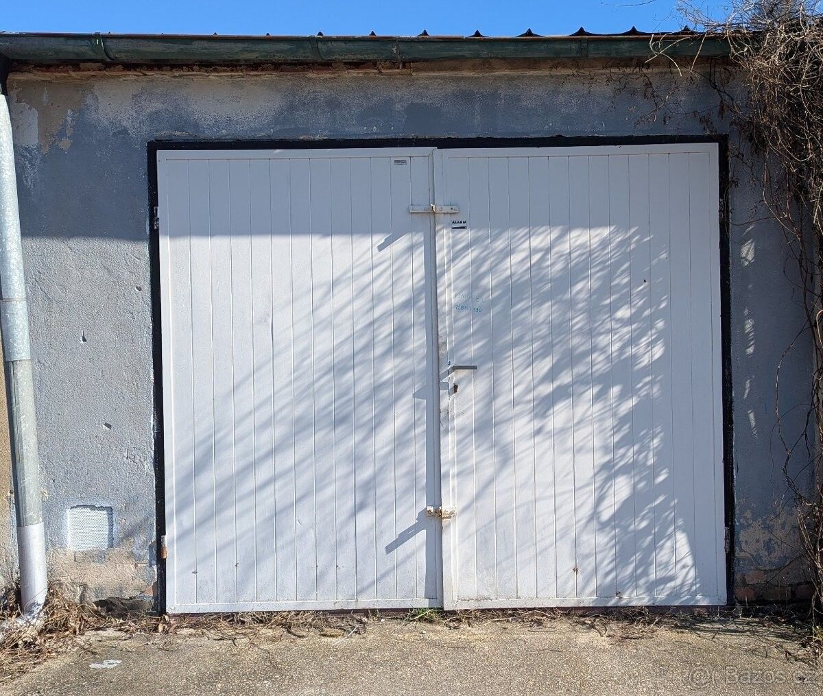 Garáže, Břeclav, 690 02