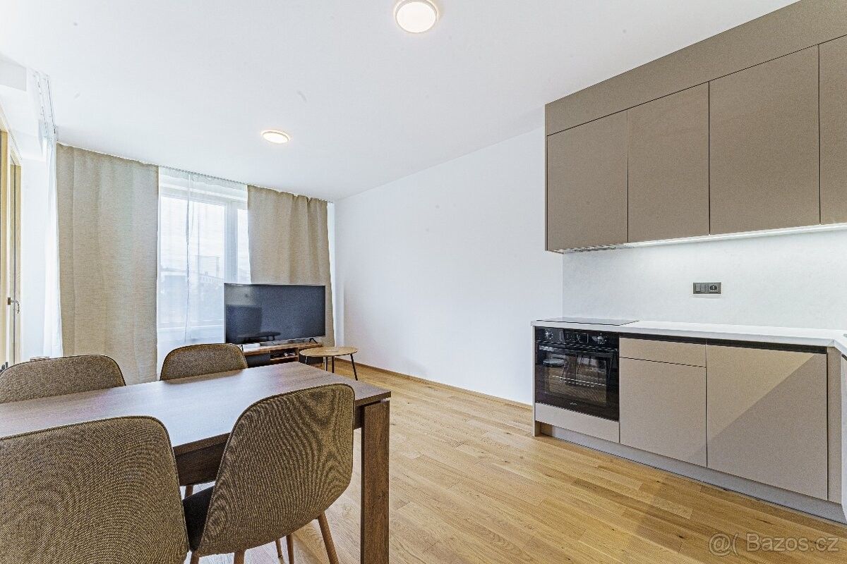 Pronájem byt - Praha, 150 00