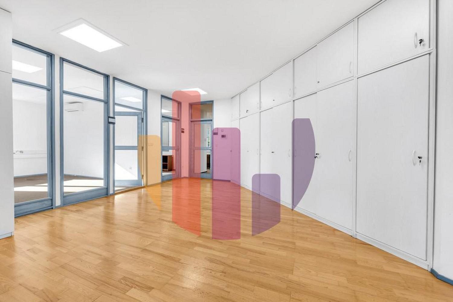 Kancelář · 330 m² · Praha - Břevnov, okres Praha 6, Hlavní město Praha - 4