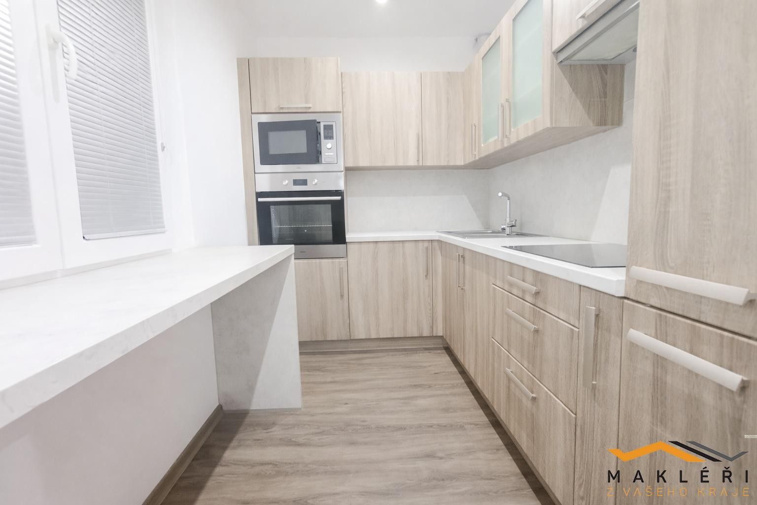 3+1, Kosmonautů  , Jindřichův Hradec, 73 m²