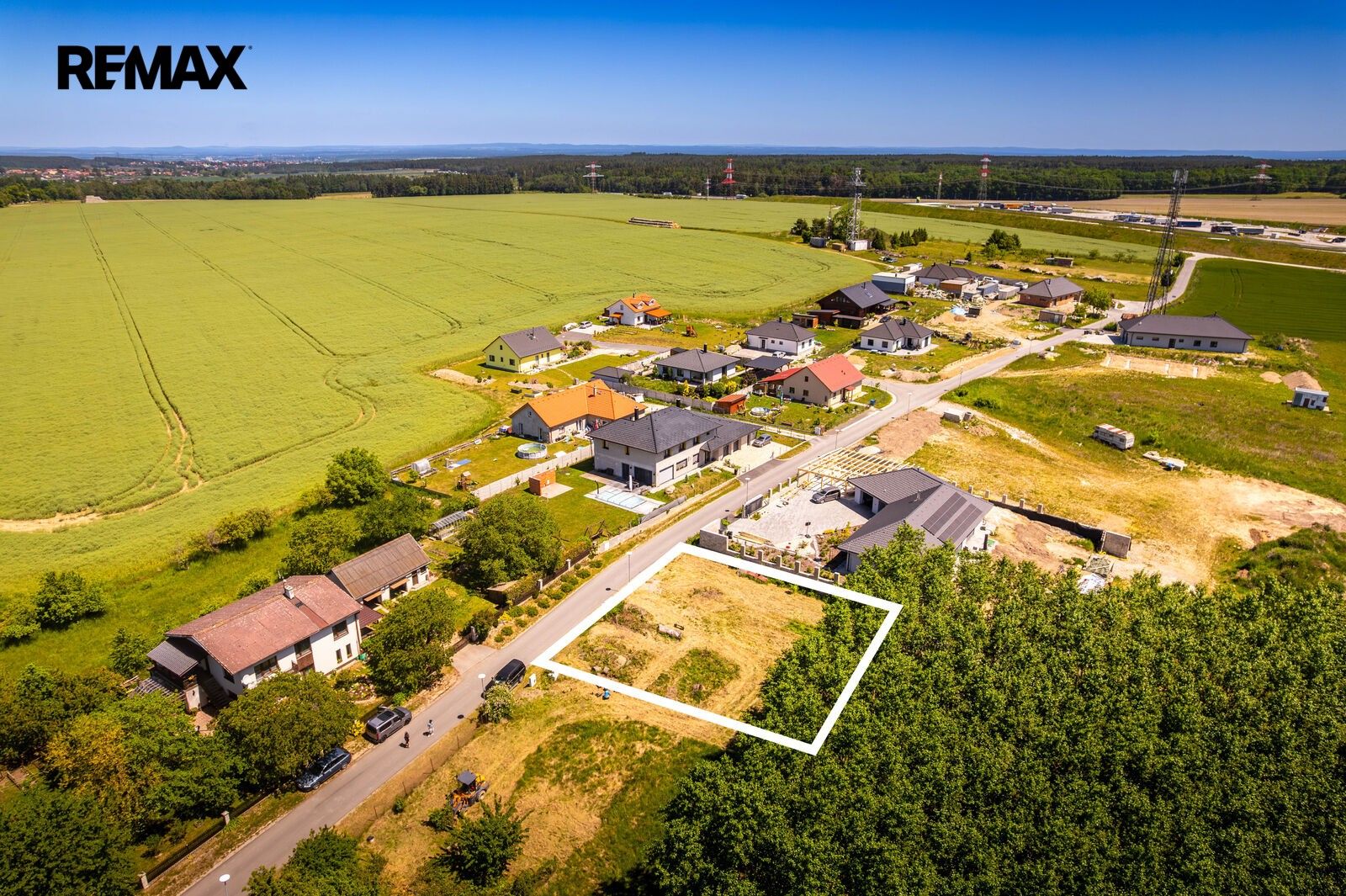 Pozemek pro bydlení, 826 m²