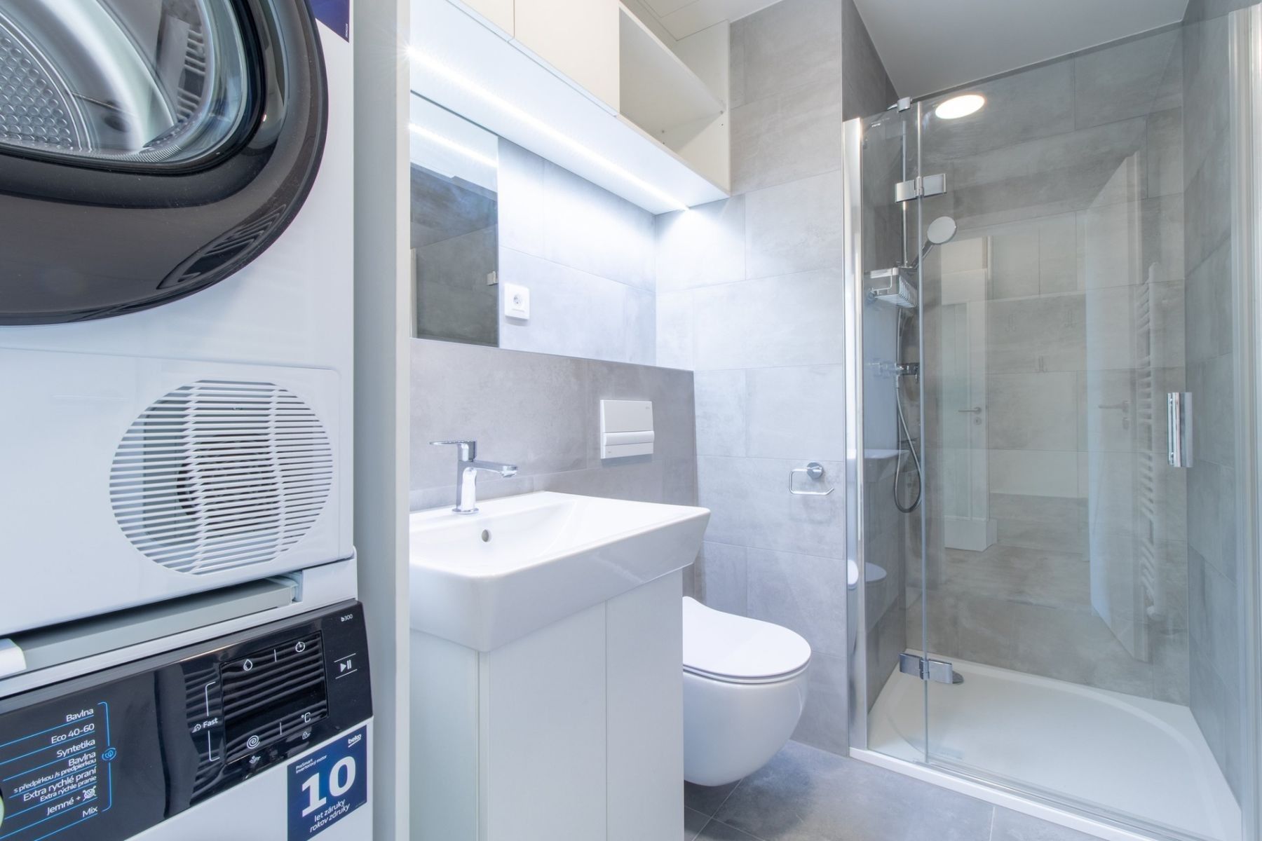2+kk, Arnošta Valenty, Praha - Černý Most, 37 m² - 2