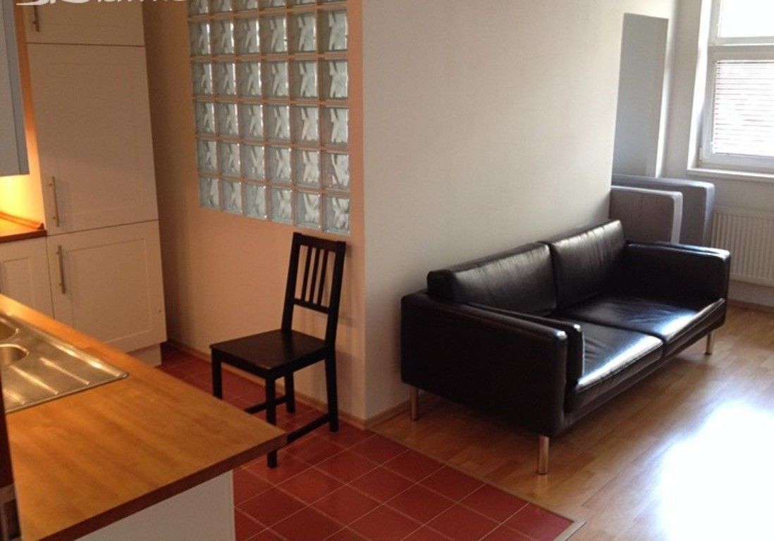 Pronájem byt 2+kk - Na Kopečku, Praha - Libeň, 44 m² - 5