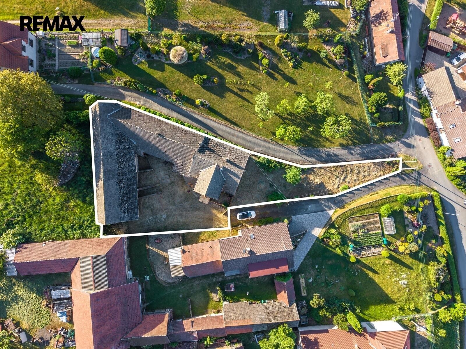 Rodinné domy, Bernartice, 390 m² - 2