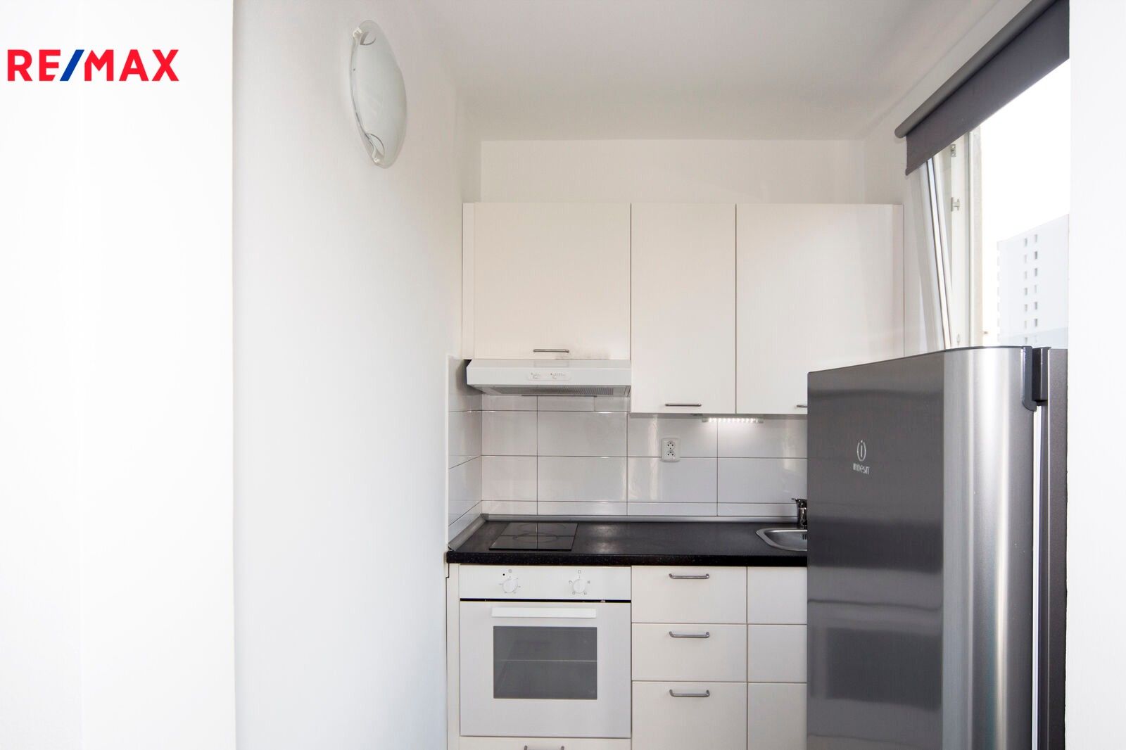 1+kk, Angelovova 3166, Praha, 30 m²