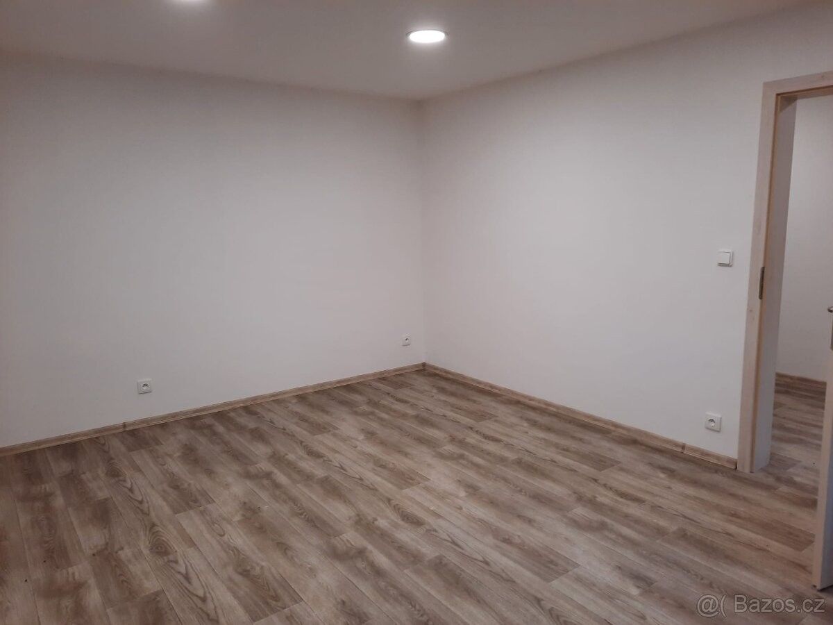 Pronájem byt - Janov nad Nisou, 468 11