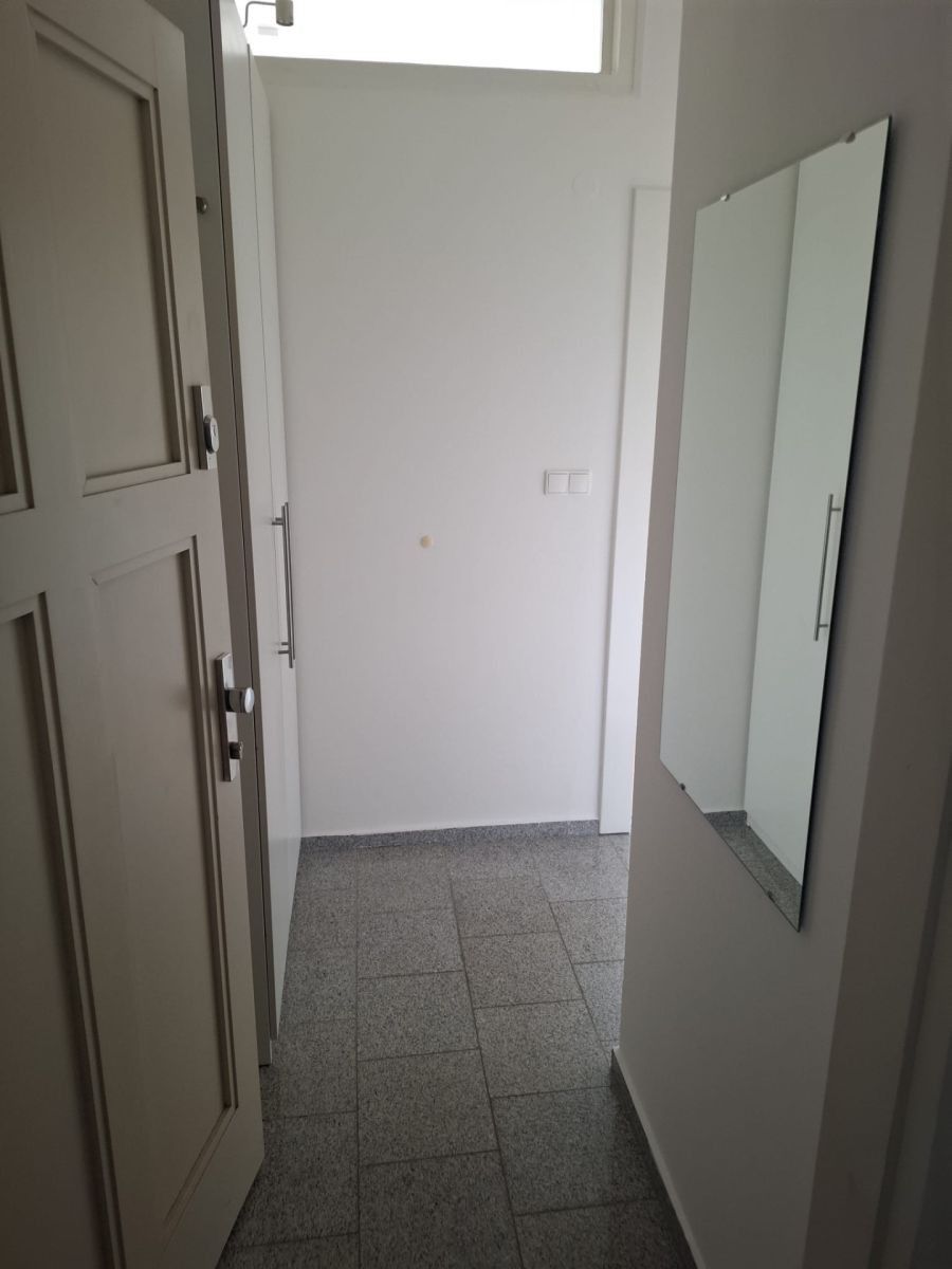 Byt 2+kk · 43 m² · Starostrašnická, Praha - Strašnice - 3