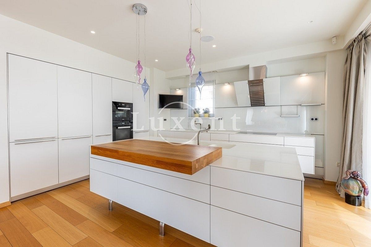 Rodinný dům · 1 100 m² · Split, Chorvatsko - 2
