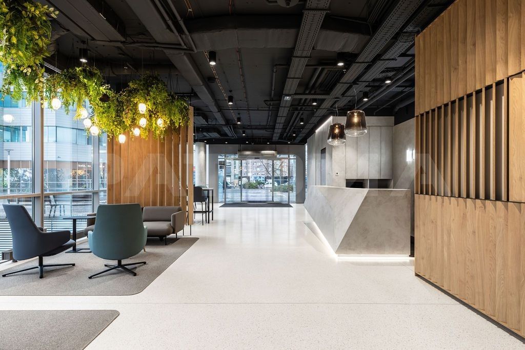 Pronájem kancelář - Jankovcova, Praha, 477 m²