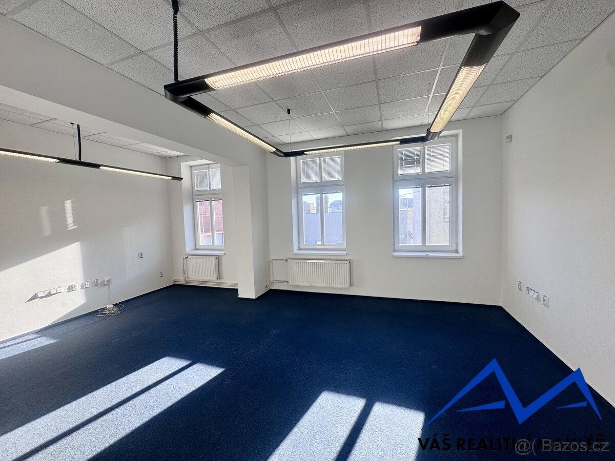 Kanceláře, Ostrava, 703 00