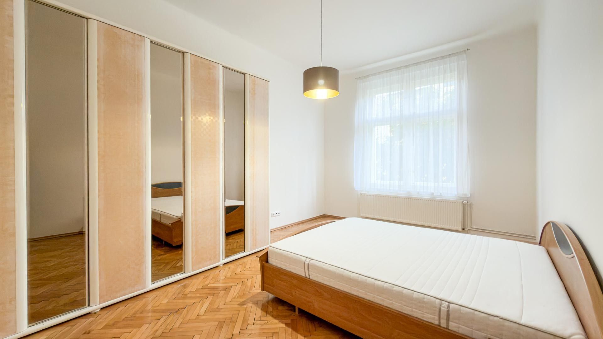 Pronájem byt 2+1 - Lucemburská, Praha, 85 m² - 5
