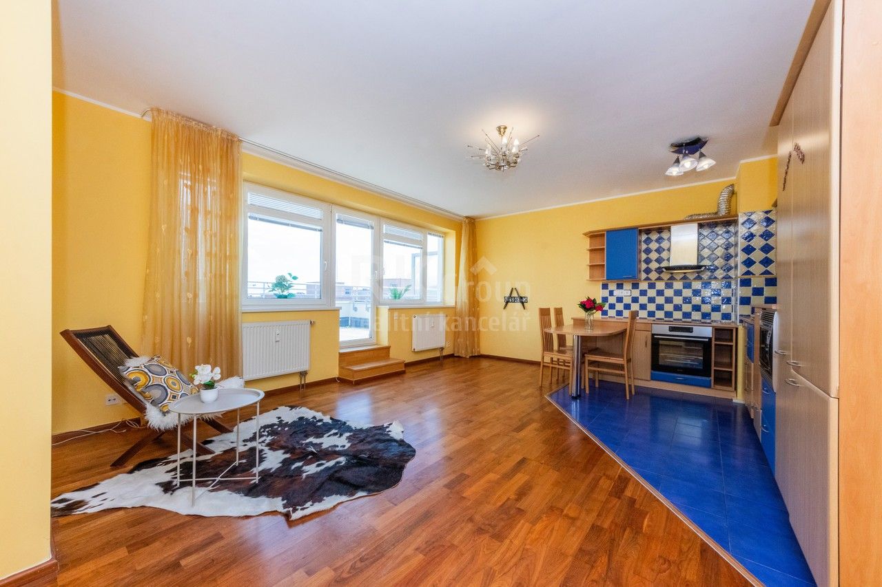 2+kk, Trnkovo náměstí, Praha, 65 m² - 2