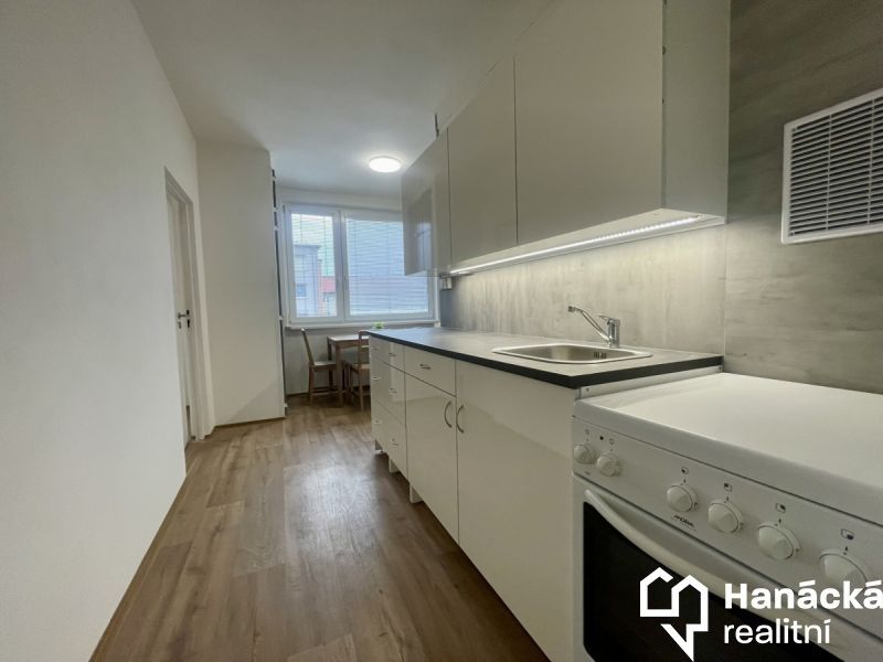 3+1, Višňovce, Hulín, 70 m²