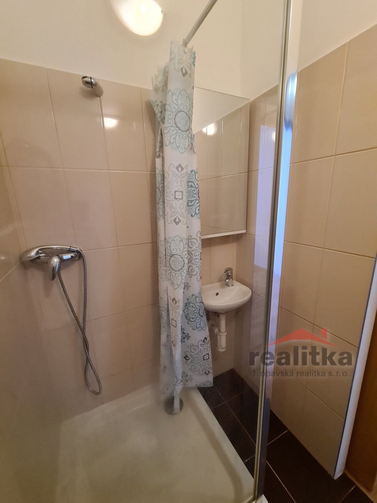 Pronájem byt 1+kk - Nerudova, Opava, 22 m² - 5