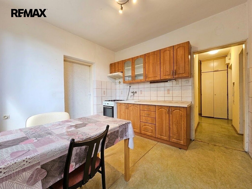 Byt 3+1 · 83 m² · Černovická, Chomutov - 3