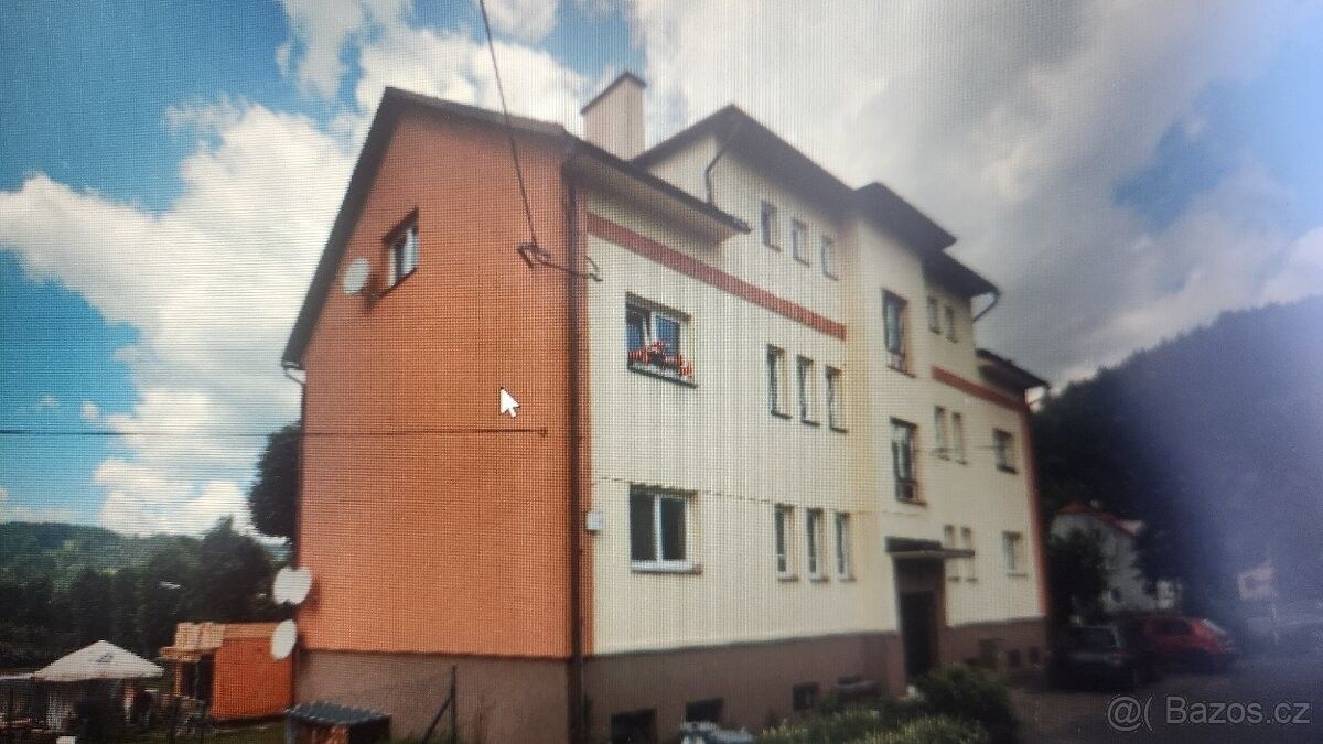 Byty, Karolinka, 756 05