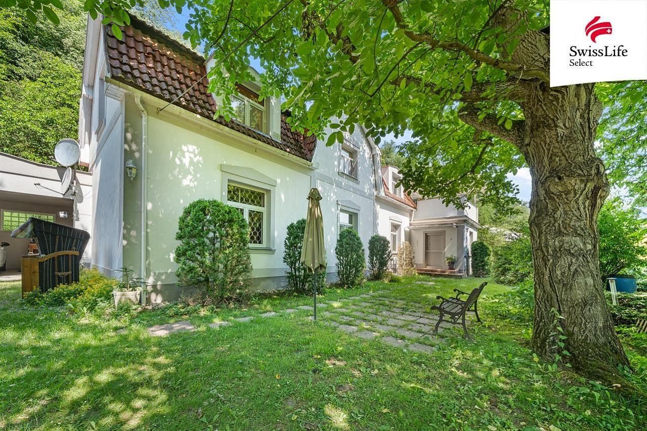 Rodinné domy, Černolice, okres Praha-západ, Středočeský kraj, 220 m² - 2