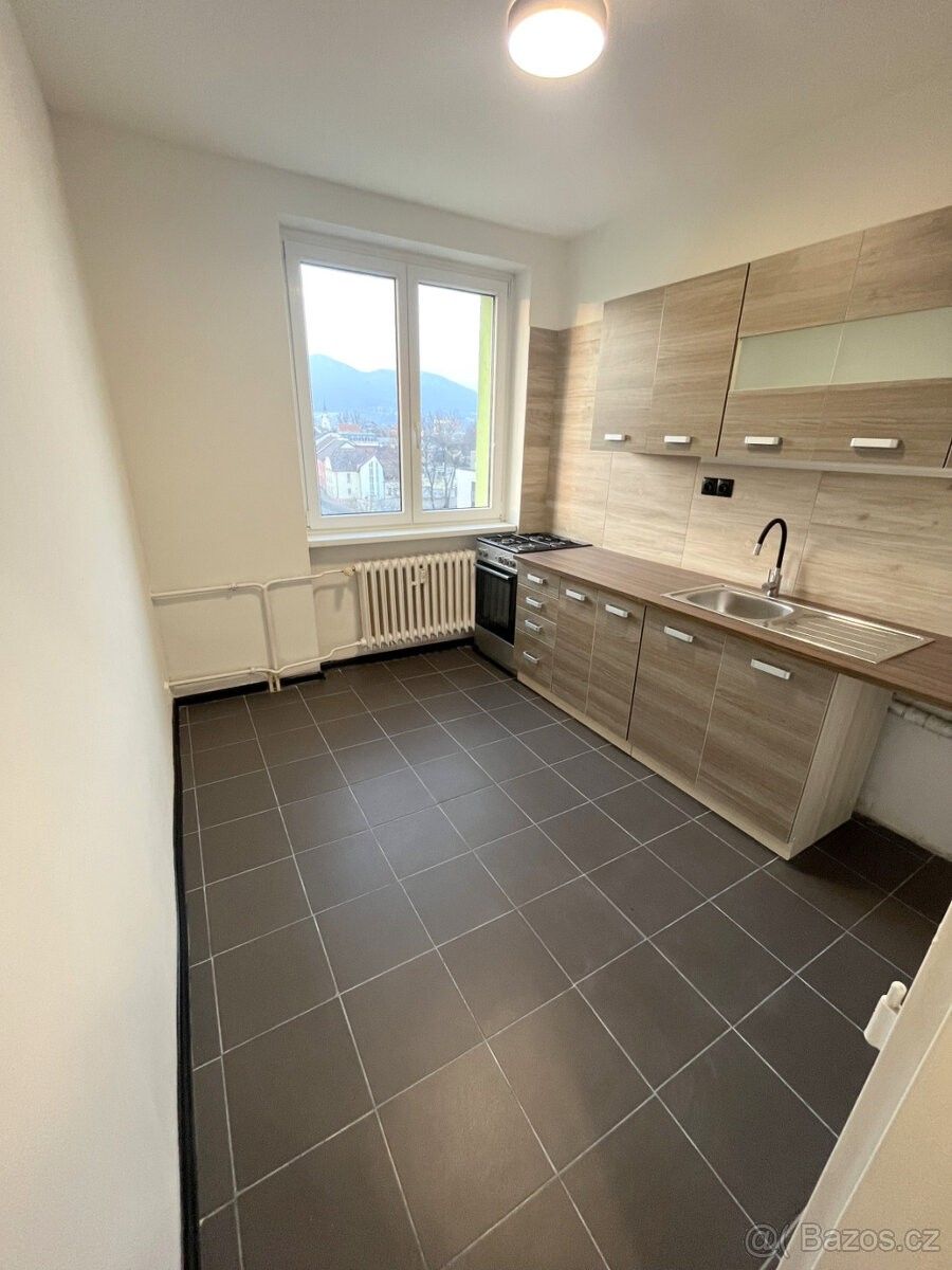 Byty, Lovosice, 410 02