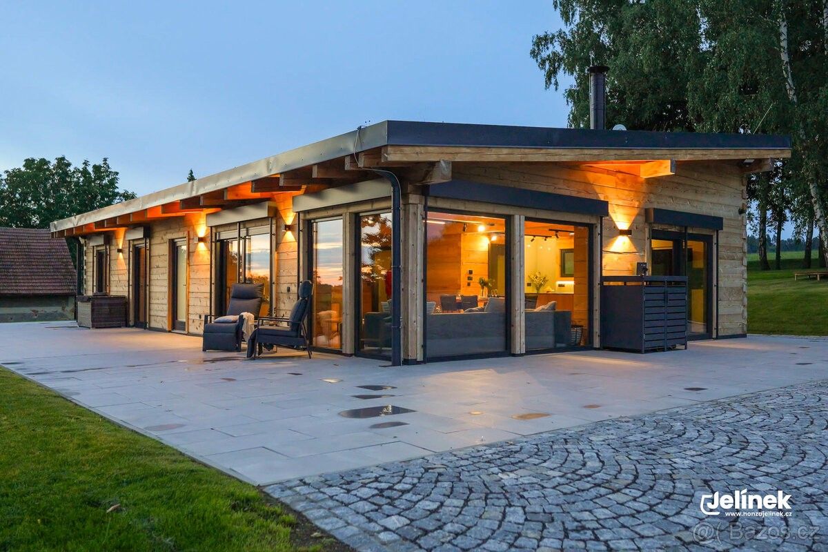 Prodej rodinný dům - Benátky, 570 01