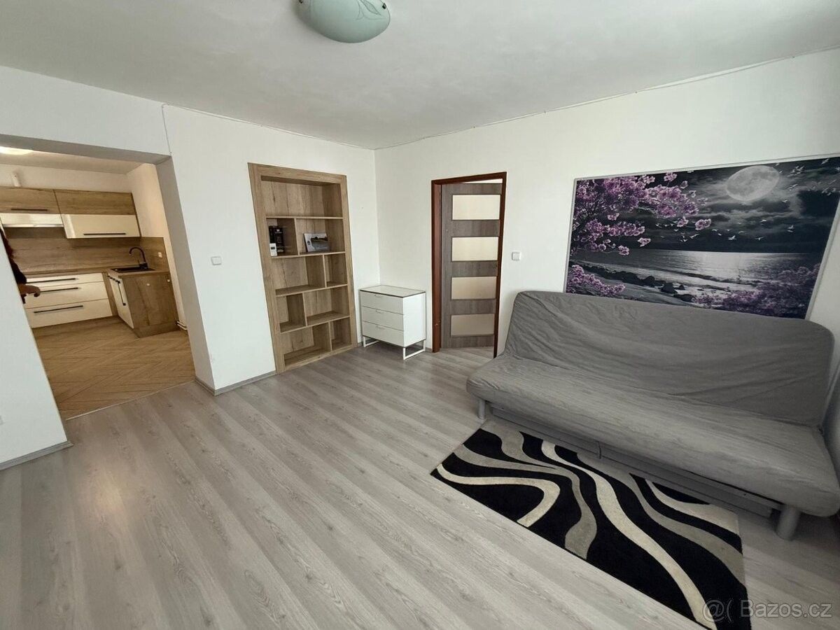 Pronájem byt - Blatno, 441 01