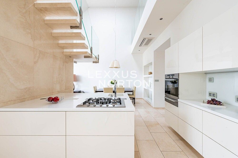 4+kk, Praha - Vršovice, okres Praha 10, Hlavní město Praha, 185 m² - 2