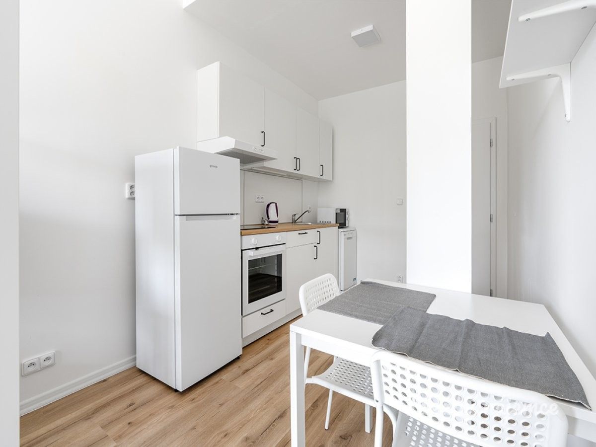 Pronájem byt 1+kk - Jordánská, Praha, 25 m²