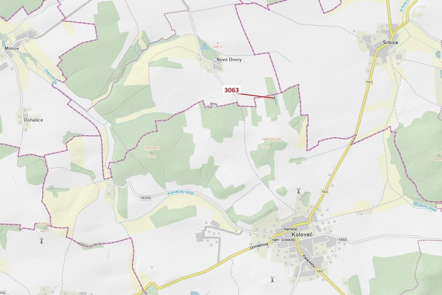 Les, 703 m²