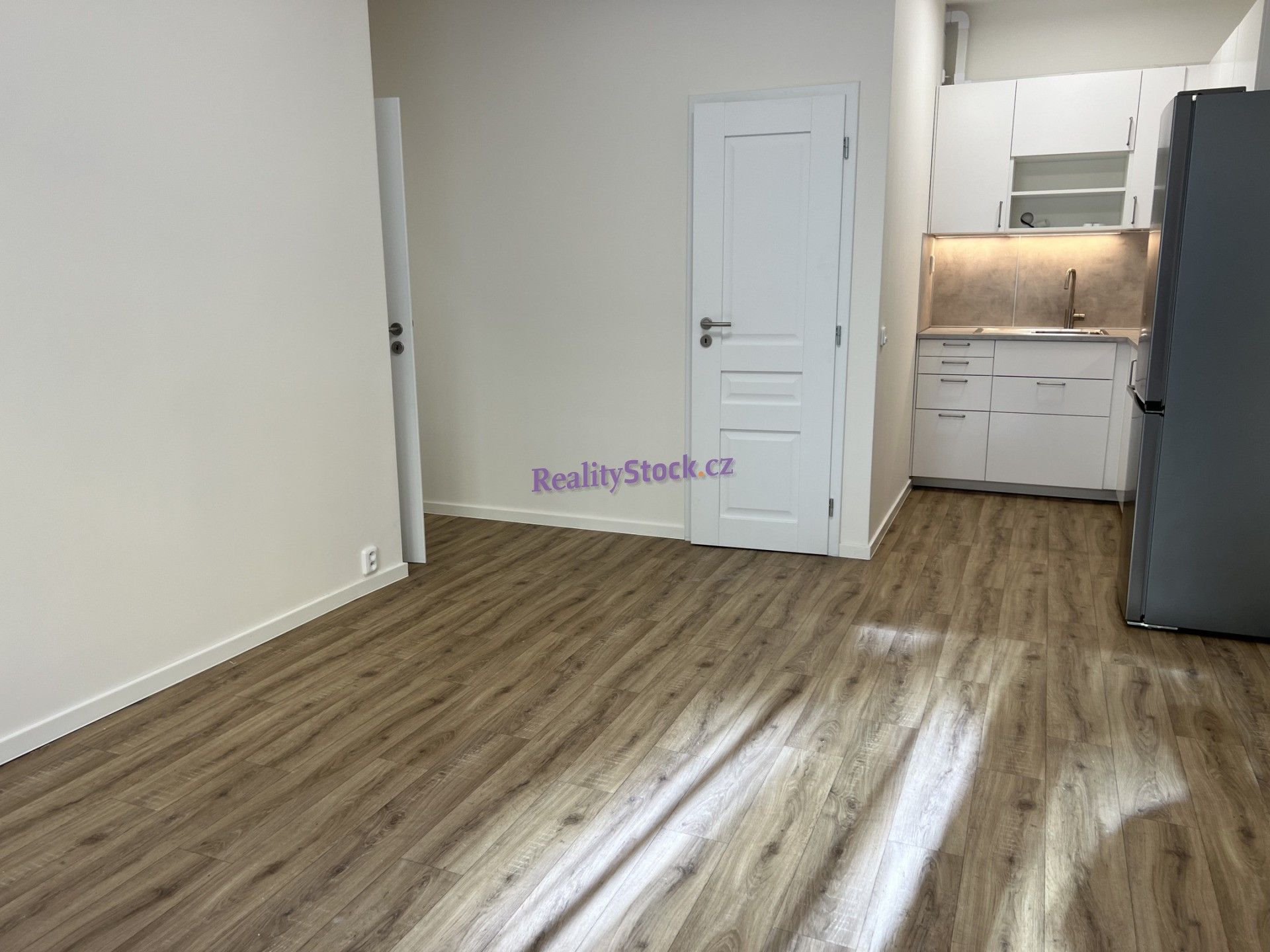 2+kk, Jana Želivského, Praha, 42 m²