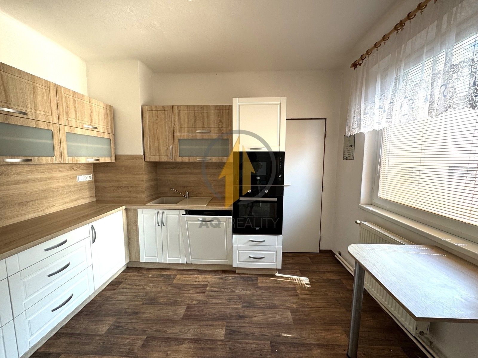 Prodej byt 3+1 - Na Ohrádce, Mlázovice, 96 m²