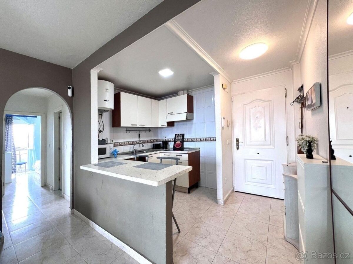 Byty, 987 66, Zahraničí