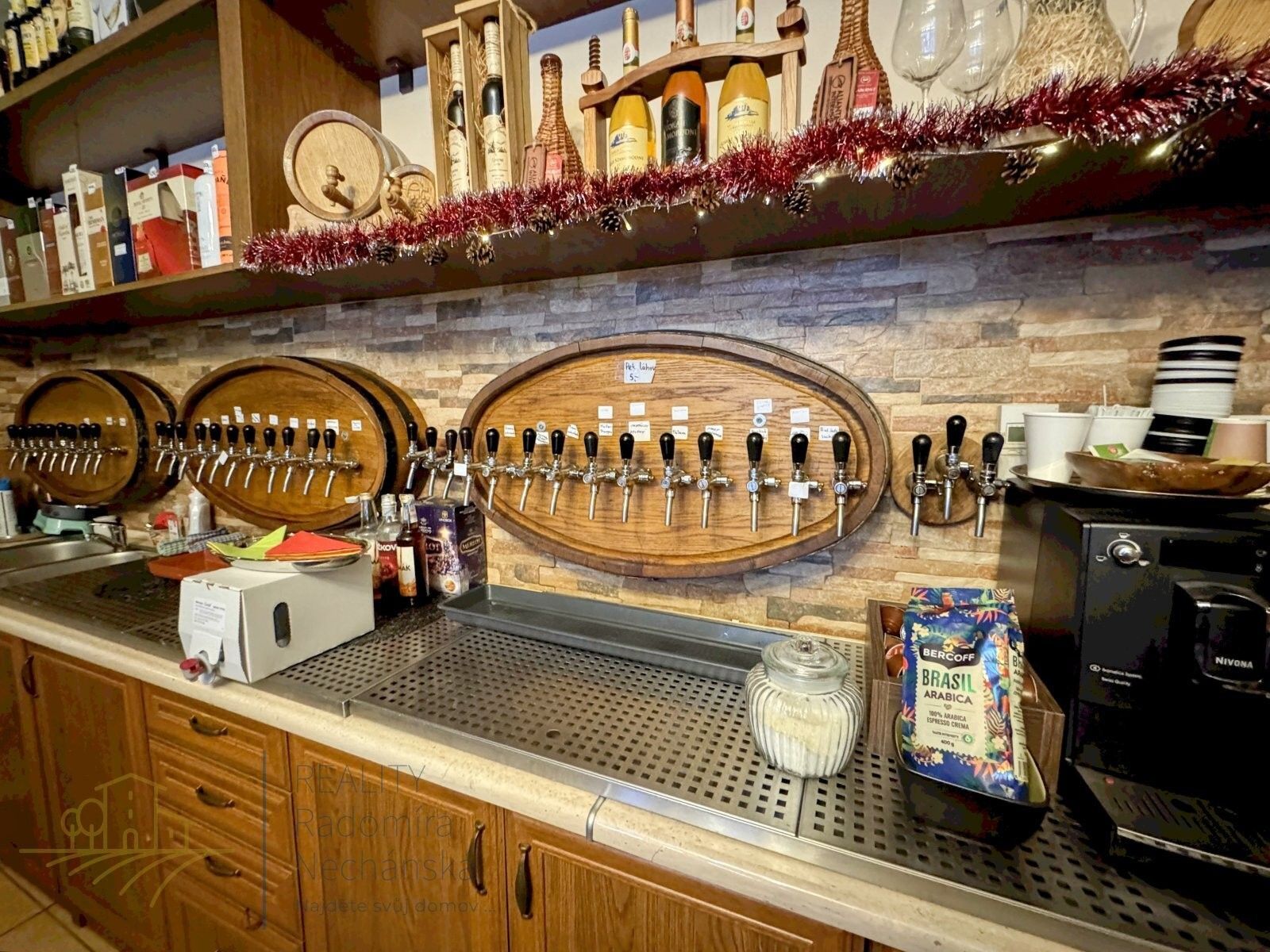 Pronájem restaurace - náměstí Českého Ráje, Turnov, 120 m²