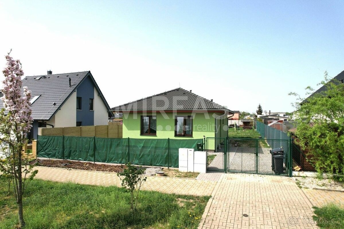 Prodej dům - Milovice nad Labem, 289 24, 86 m²