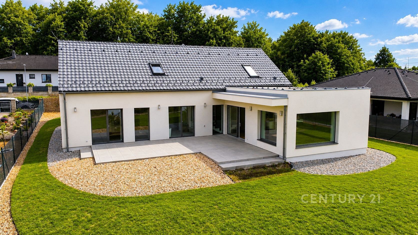 Rodinné domy, Benešov, Středočeský kraj, 236 m² - 1