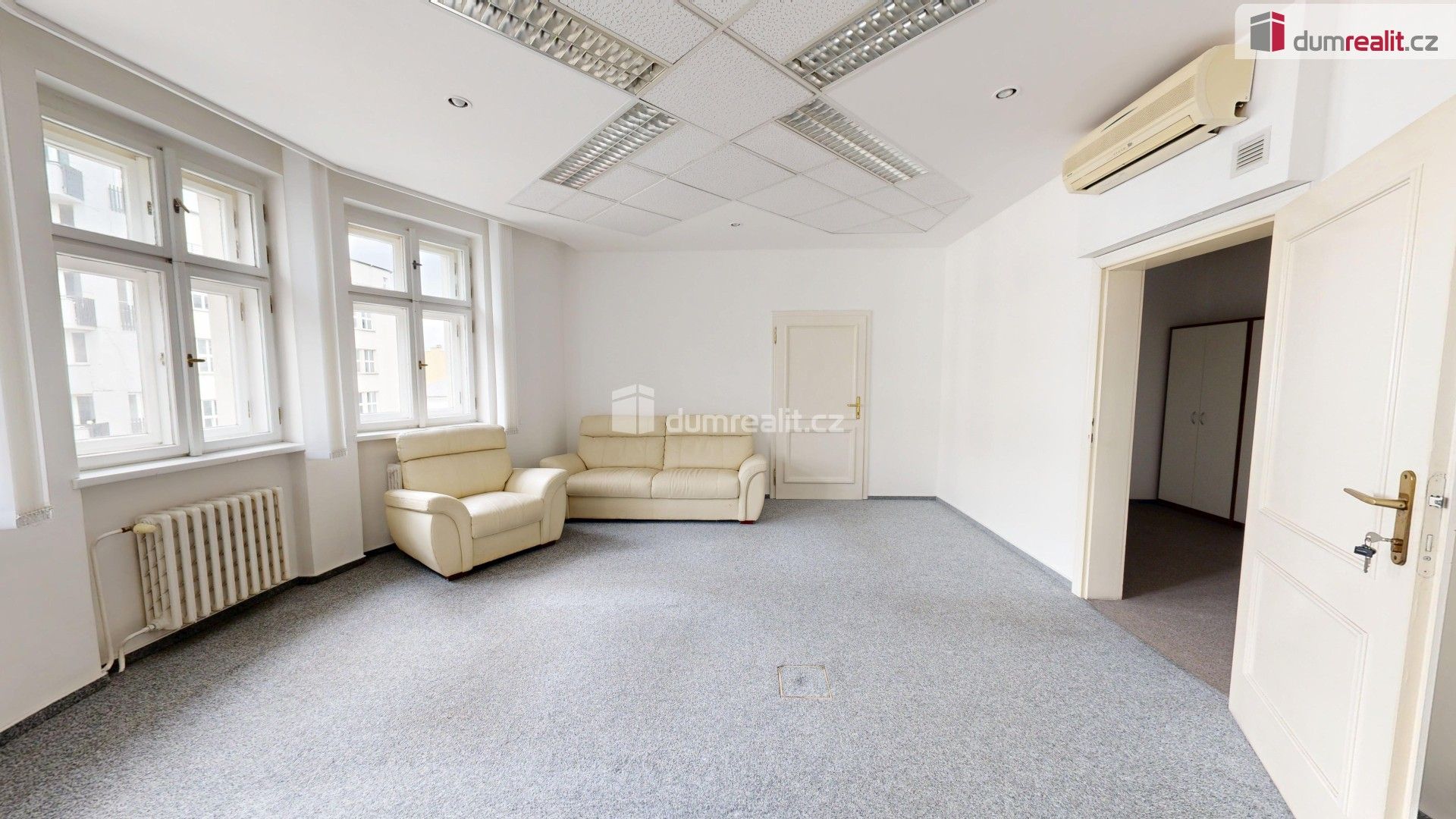 Pronájem kancelář - Nádražní, Ostrava, 26 m²