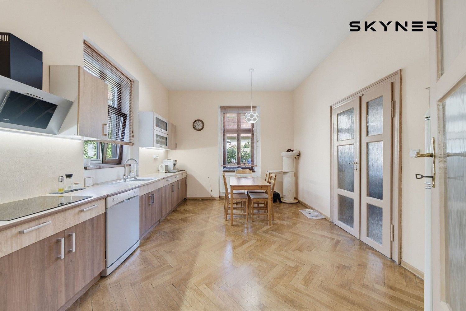 Prodej rodinný dům - Koněvova, Dubí, okres Teplice, 250 m² - 5