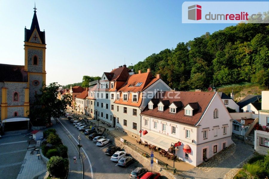 Prodej ubytovací zařízení - nám. Čsl. armády, Hluboká nad Vltavou, 533 m²