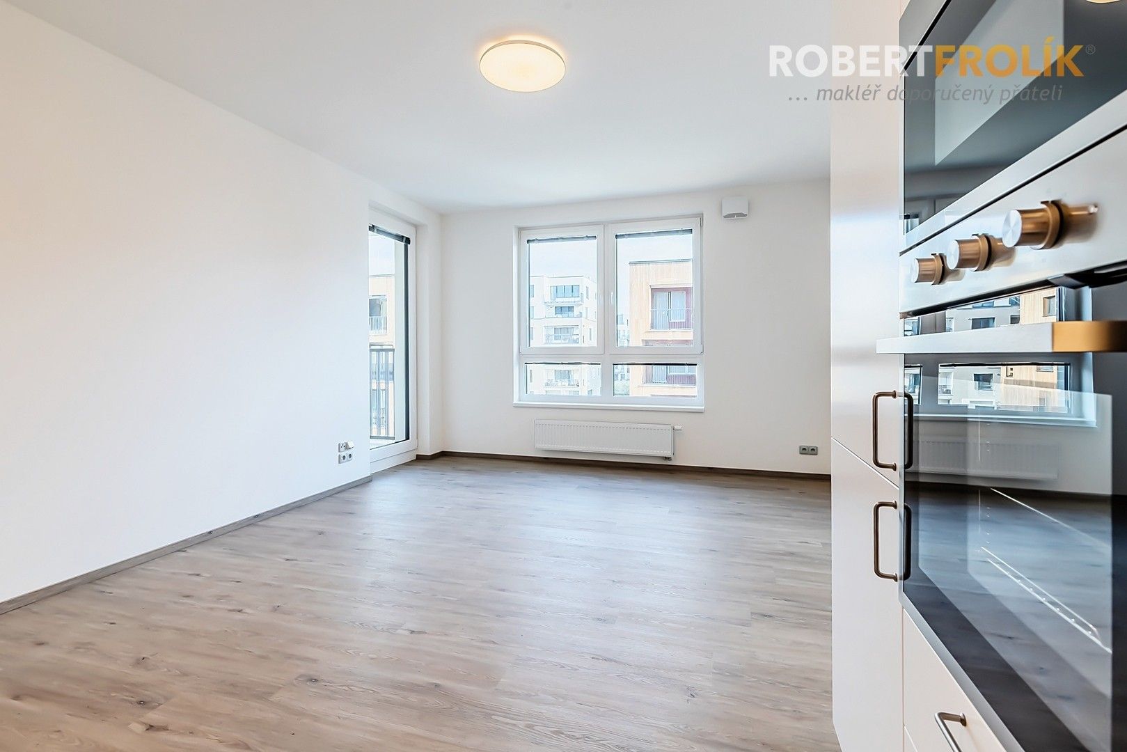 Pronájem byt 2+kk - Stočesova 1196, Praha, 51 m²