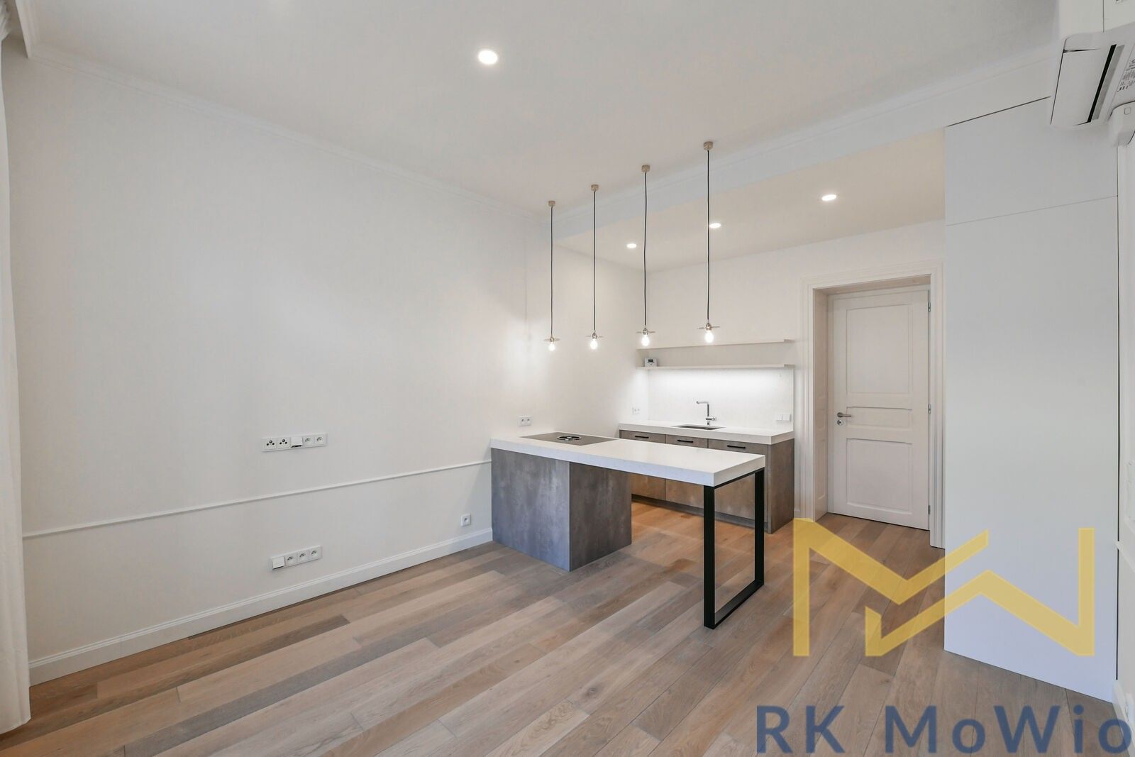 2+kk, náměstí Jiřího z Poděbrad, Praha, 56 m²