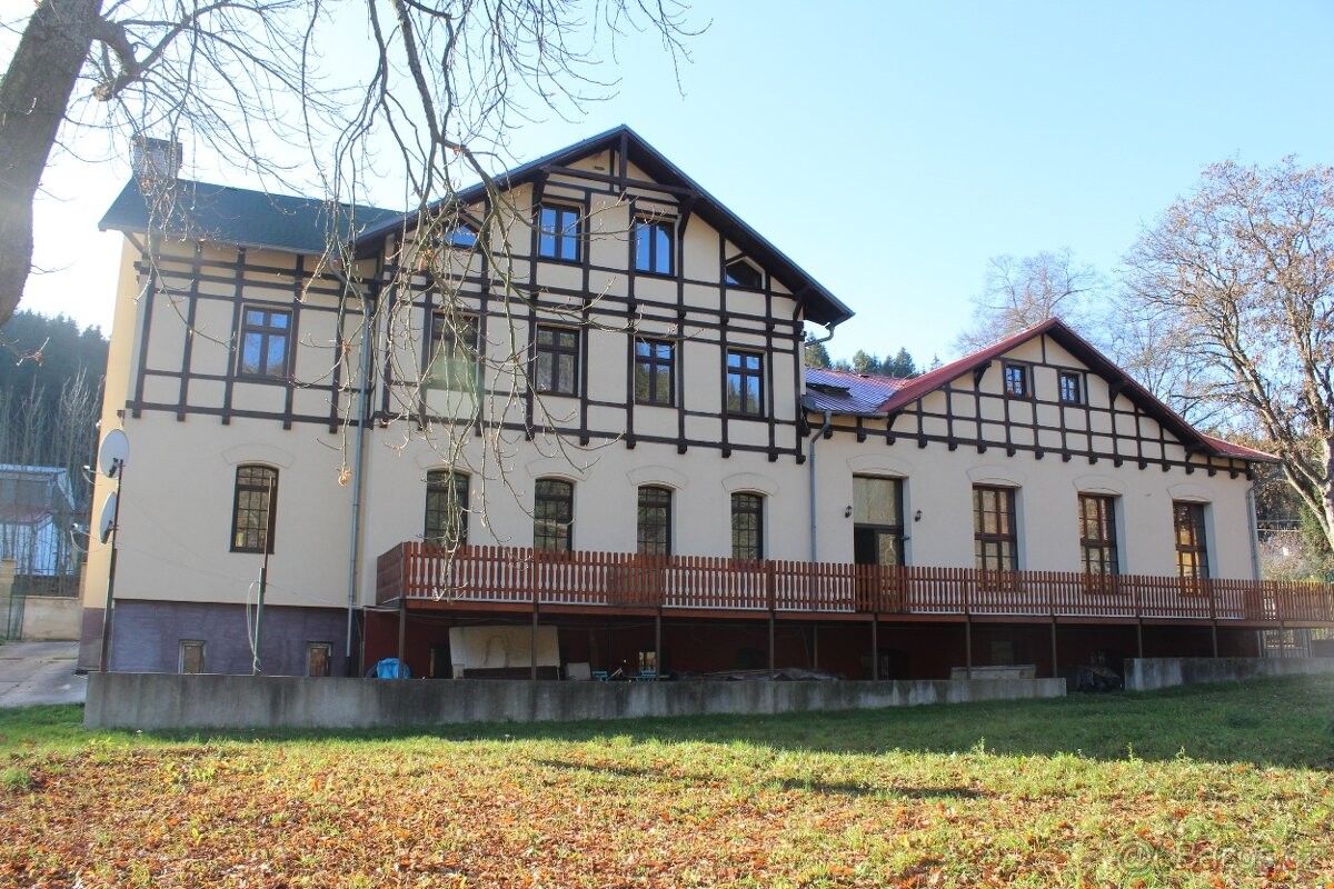 Prodej dům - Karlovy Vary, 360 01, 400 m²