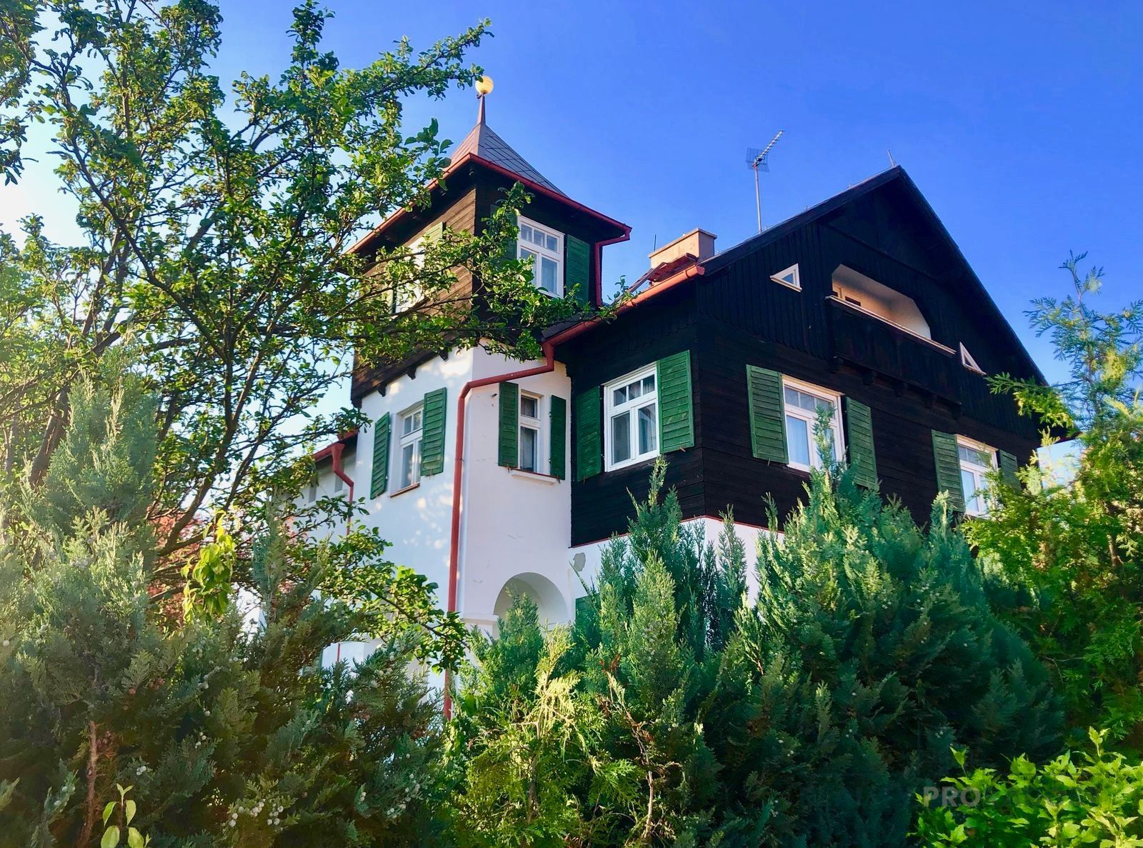 Rodinné domy, Liběšice, Litoměřice, 195 m²